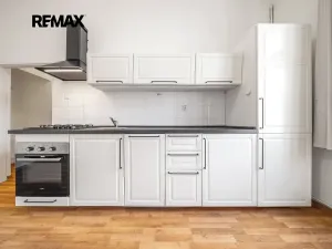 Pronájem bytu 2+1, Praha - Karlín, Prvního pluku, 73 m2