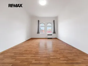 Pronájem bytu 2+1, Praha - Karlín, Prvního pluku, 73 m2