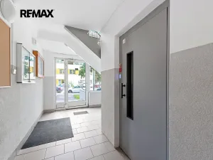Prodej bytu 3+1, Praha - Střížkov, Jablonecká, 74 m2