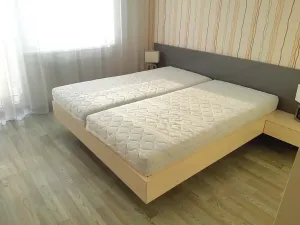 Pronájem bytu 2+kk, Praha - Horní Měcholupy, Modenská, 54 m2