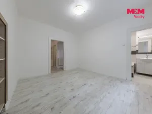 Prodej bytu 2+1, Karlovy Vary, Moskevská, 58 m2