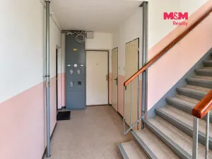 Pronájem bytu 2+kk, Praha - Horní Počernice, Komárovská, 49 m2