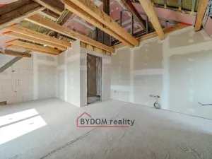 Prodej bytu 3+kk, Líšťany, 82 m2
