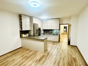 Pronájem bytu 3+kk, Praha - Kyje, Sicherova, 80 m2
