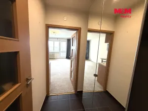 Prodej bytu 1+kk, Ostrava - Poruba, náměstí Václava Vacka, 30 m2