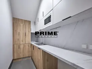 Pronájem kanceláře, Praha - Nové Město, Soukenická, 212 m2