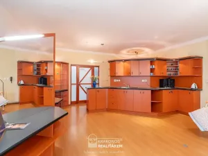 Pronájem komerční, Hranice - Hranice I-Město, Tř. 1. máje, 96 m2