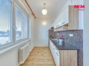 Pronájem bytu 1+1, Pardubice, Štrossova, 38 m2
