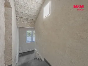 Prodej obchodního prostoru, Praha, Seifertova, 110 m2