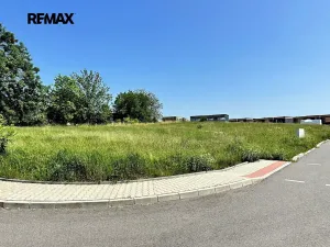Prodej pozemku pro bydlení, Třebusice, 843 m2
