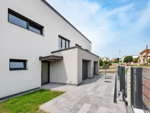 Prodej rodinného domu, Praha - Horní Počernice, Bříšťanská, 218 m2