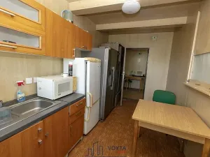 Prodej komerční nemovitosti, Obrnice, 600 m2