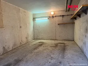 Prodej garáže, Frýdek-Místek - Frýdek, Habrová, 97 m2