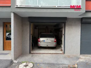 Prodej garáže, Frýdek-Místek - Frýdek, Habrová, 97 m2