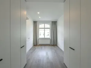 Pronájem bytu 2+kk, Praha - Vinohrady, náměstí Jiřího z Poděbrad, 56 m2