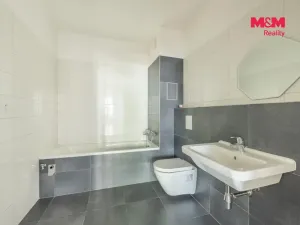 Prodej bytu 2+kk, Praha - Vysočany, Sousedíkova, 59 m2