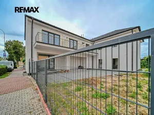 Pronájem bytu 1+kk, Velký Osek, Revoluční, 21 m2