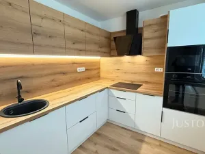Pronájem bytu 3+1, Teplice, Karla Čapka, 82 m2
