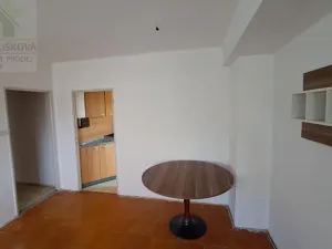 Prodej bytu 3+1, Ostrava, Polská, 62 m2
