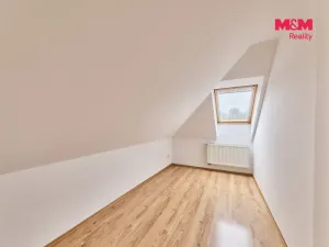 Prodej rodinného domu, Bernartice, 226 m2
