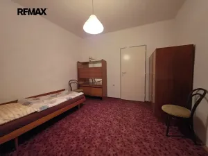 Pronájem bytu 3+1, Pardubice, Benešovo náměstí, 60 m2