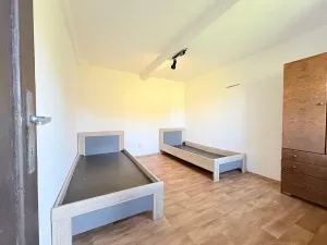 Pronájem bytu 2+1, Praha - Benice, Na koupaliště, 50 m2