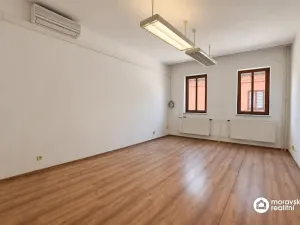 Pronájem rodinného domu, Ivančice, Jana Schwarze, 100 m2