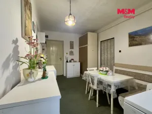 Pronájem bytu 3+1, Zákolany, 81 m2
