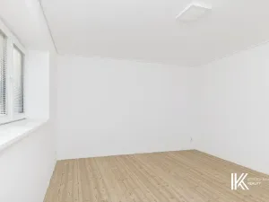 Pronájem kanceláře, Pardubice, Chrudimská, 131 m2