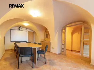 Prodej činžovního domu, Šumperk, nám. Míru, 220 m2