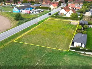 Prodej pozemku pro bydlení, Pištín, 1208 m2