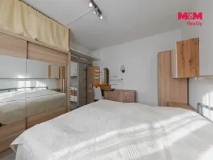 Prodej bytu 3+1, Karlovy Vary, Šumavská, 64 m2