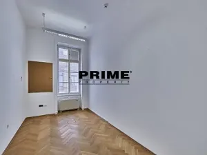 Pronájem kanceláře, Praha - Nové Město, Soukenická, 212 m2
