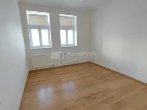 Pronájem bytu 3+1, Praha - Žižkov, Biskupcova, 70 m2