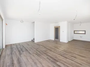 Prodej rodinného domu, Sezemice, Pod Vinicí, 104 m2