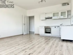 Pronájem bytu 2+kk, Praha - Hloubětín, Saarinenova, 49 m2