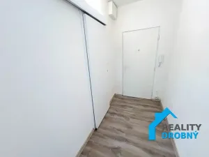 Pronájem bytu 1+1, Děčín, Labská, 37 m2