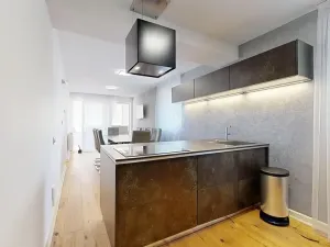 Prodej vícegeneračního domu, Praha - Pitkovice, Žampiónová, 190 m2