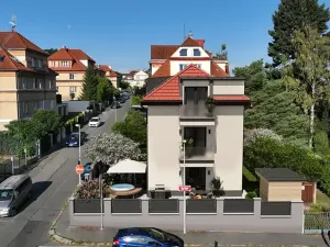 Prodej vily, Praha - Košíře, Nad zámečkem, 120 m2
