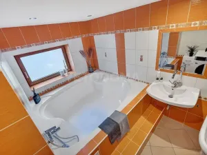 Prodej rodinného domu, Chotíkov, 280 m2