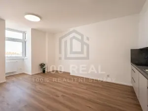 Pronájem bytu 2+kk, Pardubice, třída Míru, 44 m2