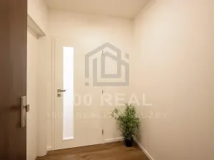 Pronájem bytu 2+kk, Pardubice, třída Míru, 44 m2