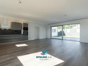 Prodej rodinného domu, Dubí, V Aleji, 206 m2