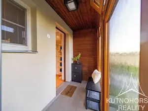 Prodej bytu 3+kk, Holubice, Za Dvorem, 63 m2