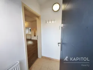 Pronájem bytu 1+kk, Praha - Michle, Nuselská, 31 m2