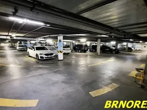 Pronájem garážového stání, Brno, Příkop, 12 m2