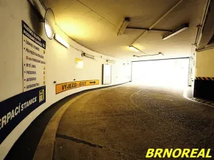 Pronájem garážového stání, Brno, Příkop, 12 m2