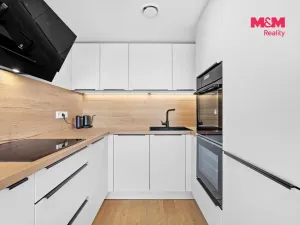 Prodej bytu 2+kk, Praha - Jinonice, Řeporyjská, 79 m2
