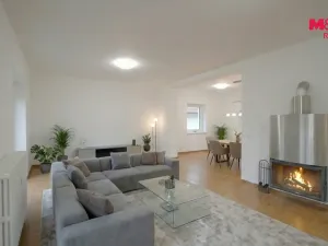 Prodej rodinného domu, Praha - Horní Počernice, Jasenná, 292 m2