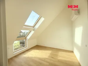 Prodej bytu 2+kk, Praha - Střížkov, Střížkovská, 75 m2